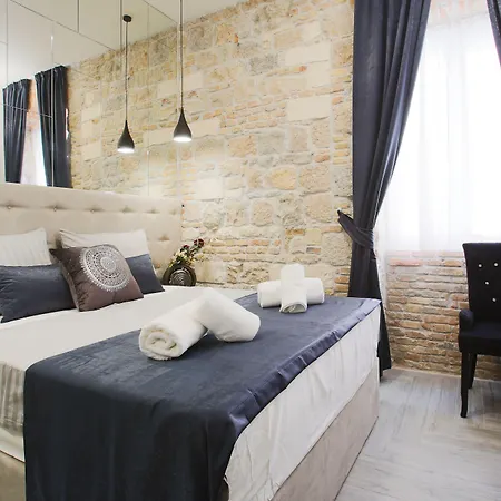 Avangarde Luxury 3* Split
